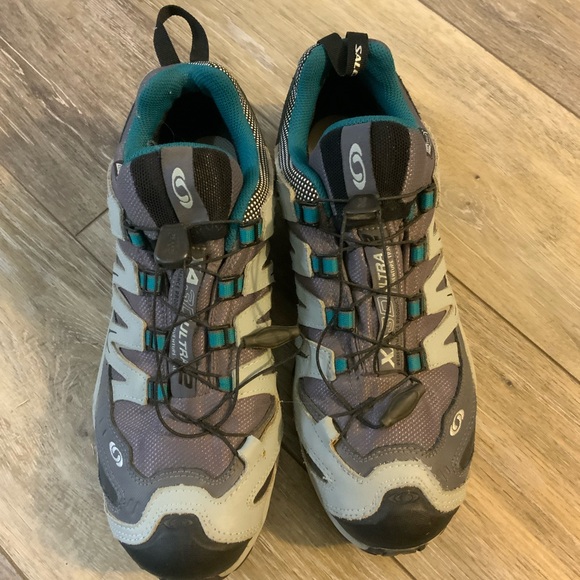 Salomon Women's Gray and Teal Ortholite Athletic Shoes. 8.5 - Picture 1 of 6